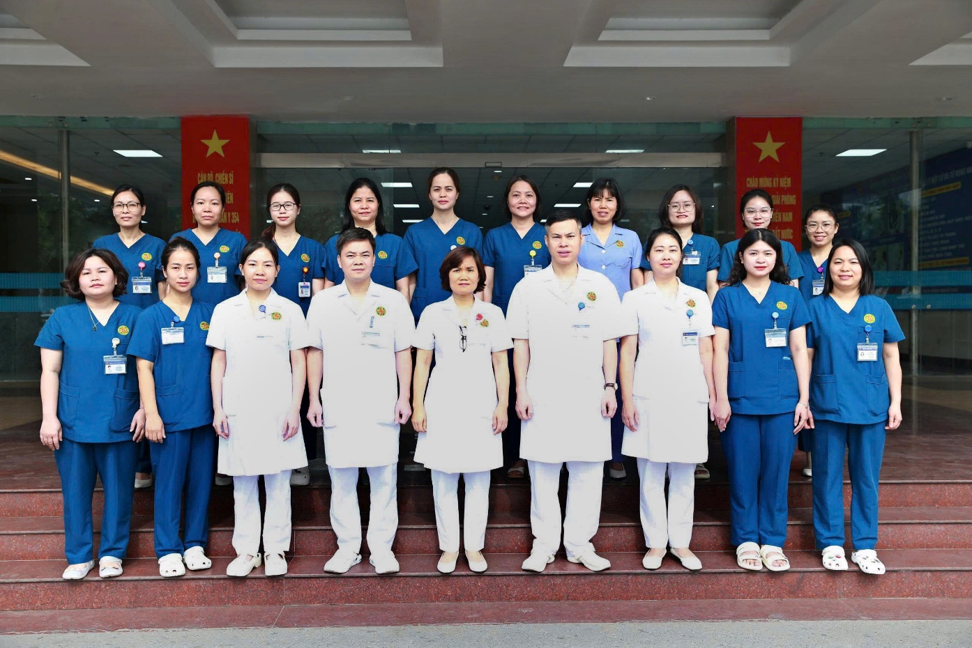 Ảnh tập thể cán bộ, nhân viên Khoa Phụ sản - Nhi